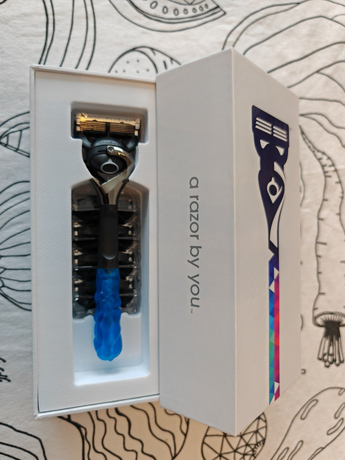 Gillette mit Peeling-Stab Razer Limited Edition Rasierer Reiseetui Rasur Neu&OVP