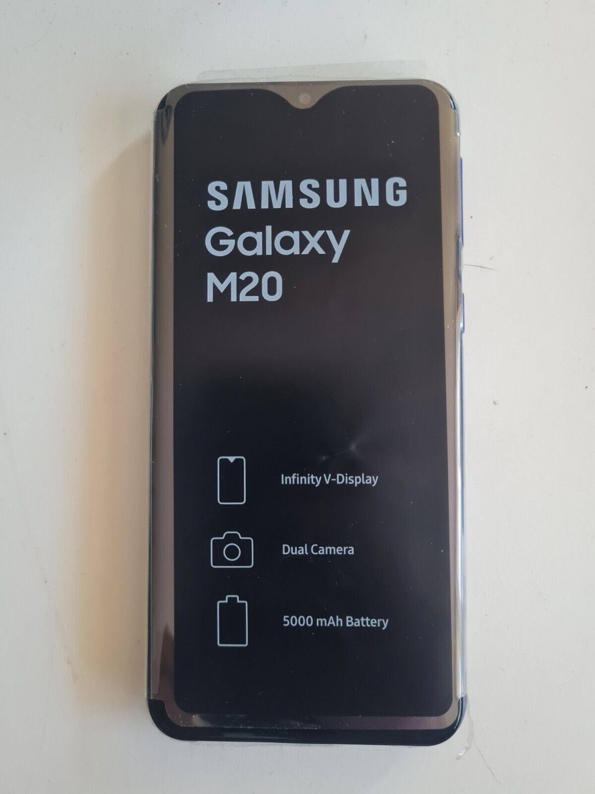Samsung Galaxy M20 SM-M205FN/DS - 64GB - Charcoal Black (Ohne Simlock)(Dual Sim)