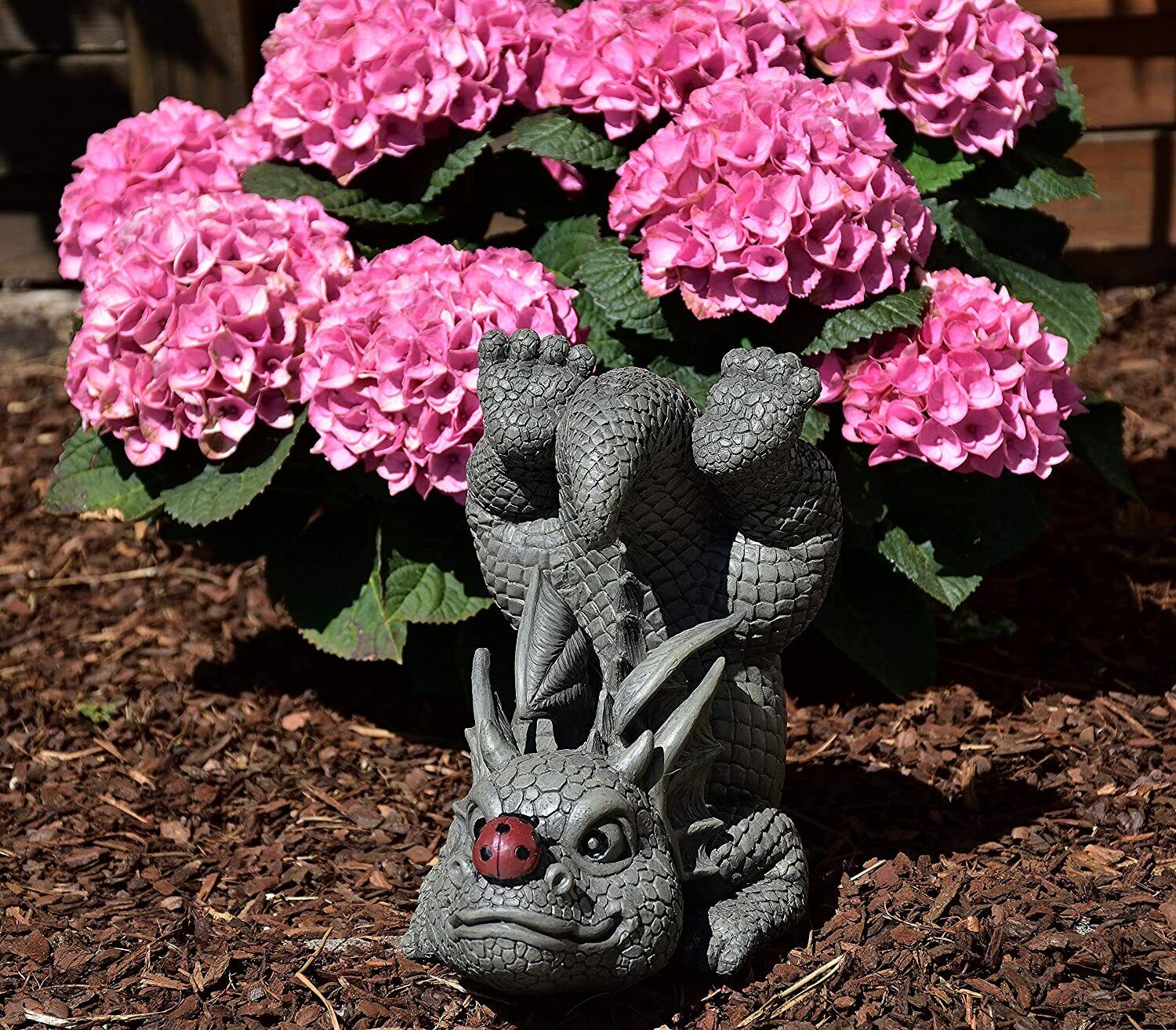 Gartenfigur Drache mit Marienkäfer Dekoration Frostfest Fantasy Deko NEU