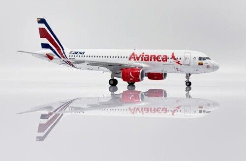 JC Wings Airbus A320-200 Avianca "LACSA Retro" N821AV 1:200 Modellflugzeug