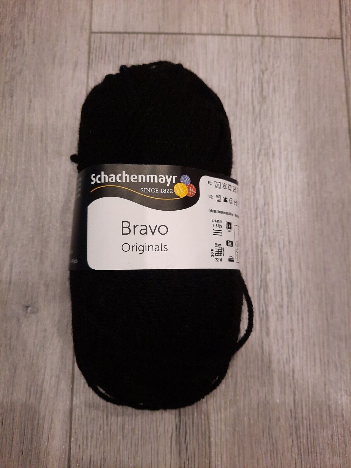 BRAVO von Schachenmayr - SCHWARZ (08226) - 50 g / 133 m Wolle Neu